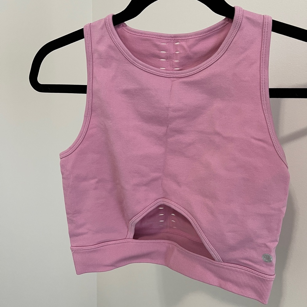 Athletic top